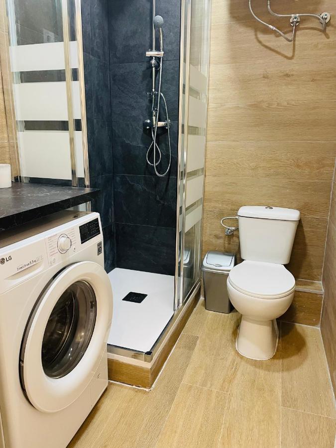 Like A Local Apartment Madrid Bagian luar foto
